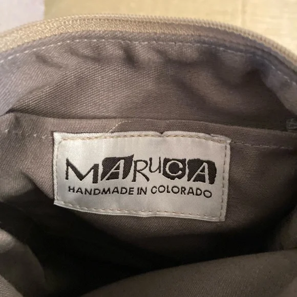 Stylish Pink and Blue Handmade Maruca Crossbody Bag - Picture 3 of 9